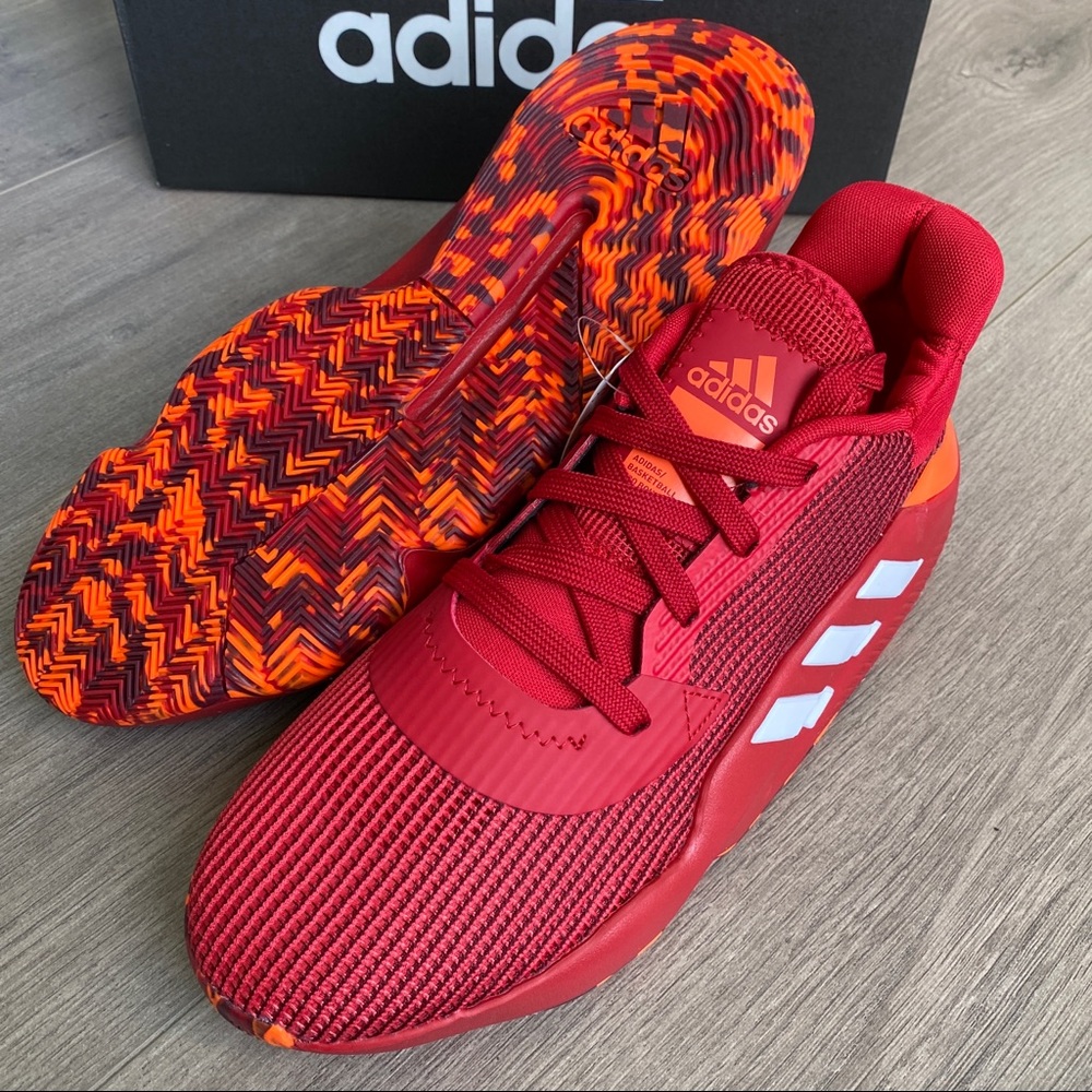 NWT Adidas Pro Bounce 2019 Low - Picture 2 of 6